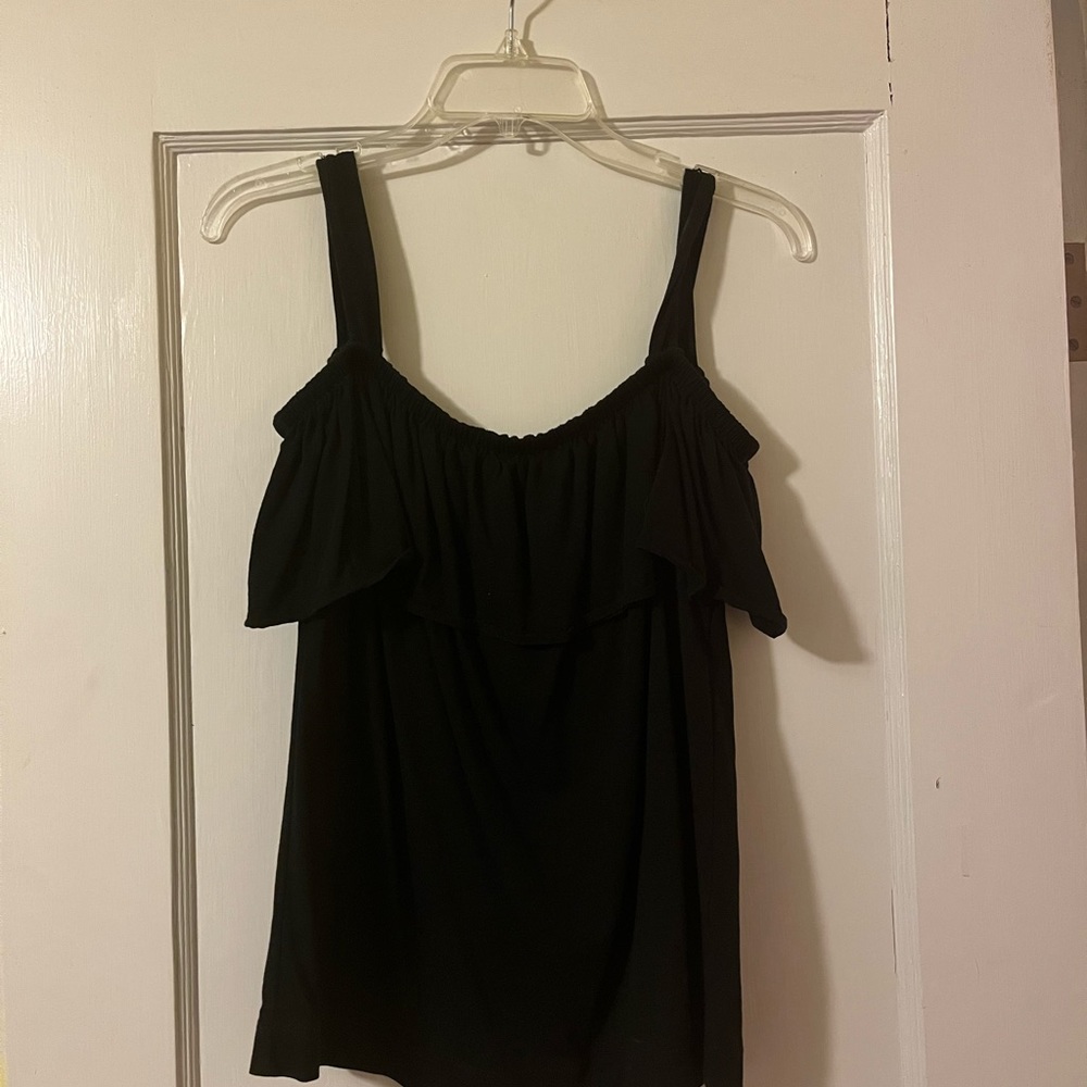 Black tank top/off the shoulder top